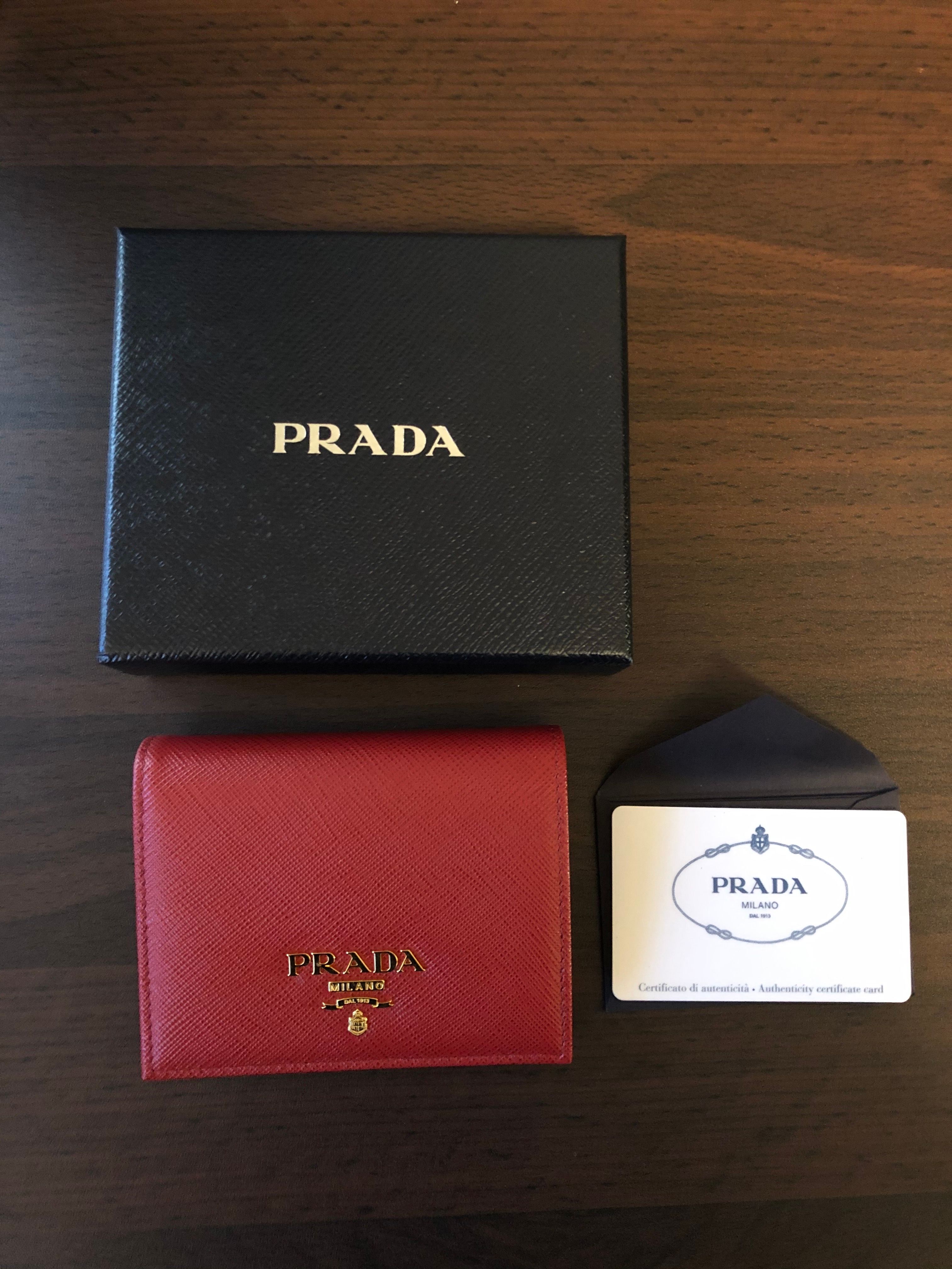 PRADA 折財布 1MV204 FUOCO SAFFIANO