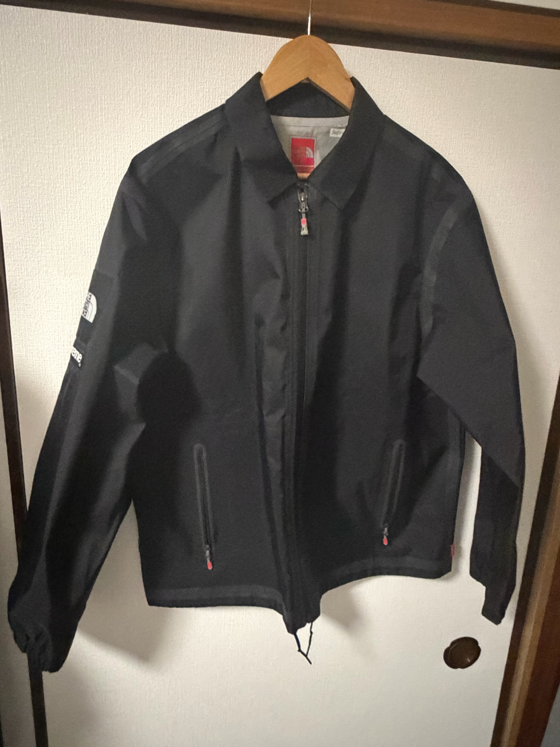 Supreme x The North Face Summit Series Outer Tape Seam Coaches Jacket "Black"