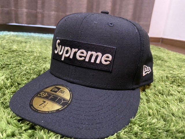 Supreme $1M Metallic Box Logo New Era® "Black"