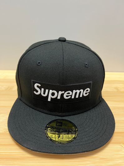 Supreme Champions Box Logo New Era® "Black"