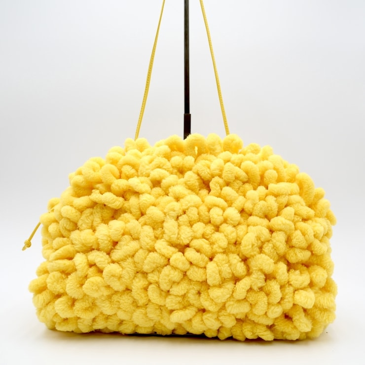 BOTTEGA VENETA(ボッテガ・ヴェネタ)ザ・ポーチ ループヤーン ショルダーバッグ イエロー レザー レディース【中古】