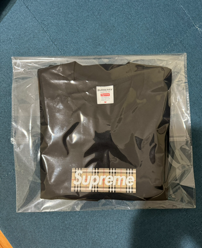 Supreme / Burberry Box Logo Tee "Black"