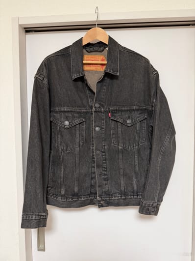 Nike Jordan x LEVI'S Type III Denim Trucker Jacket "Black Wash"