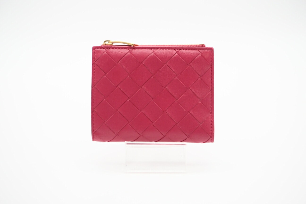 美品 BOTTEGAVENETA ボッテガヴェネタ イントレチャート中 レザー 二つ折りウォレット 608059 二つ折り財布 ピンク レザー レディース