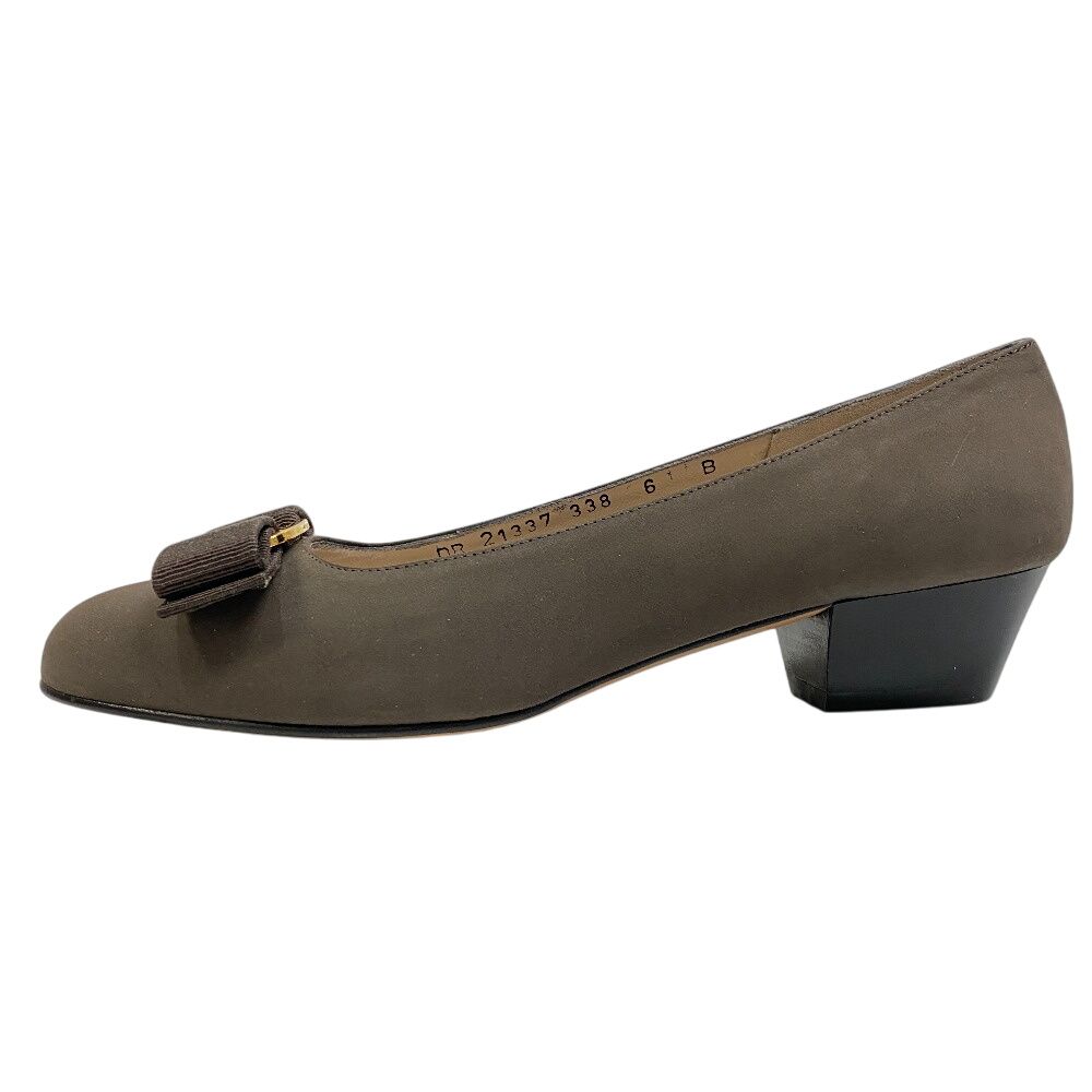 サルヴァトーレフェラガモ Salvatore Ferragamo パンプス ヴァラリボン ブラウン