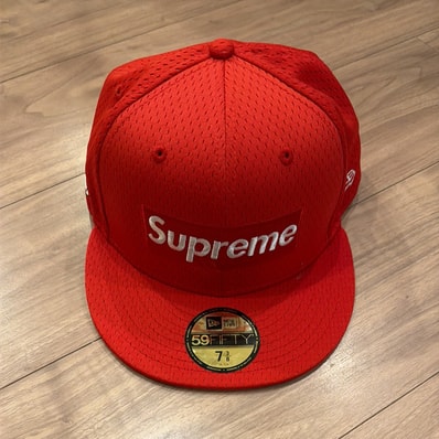 Supreme Mesh Box Logo New Era "Red"