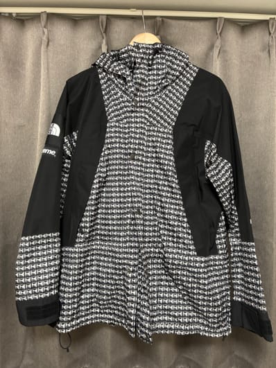 Supreme x The North Face Studded Mountain Light Jacket "Black"