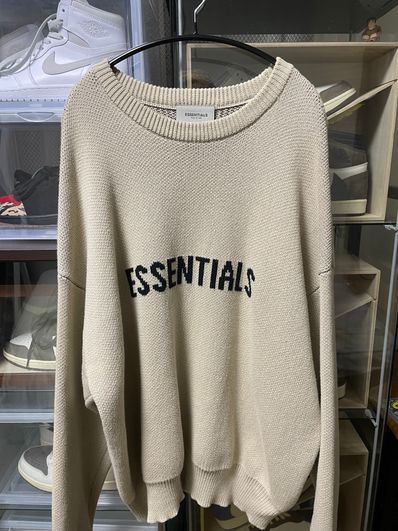 エッセンシャルズ ニット セーター
