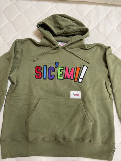 Supreme / WTAPS Sic'em! Hooded Sweatshirt "Olive Drab"