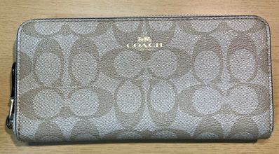 コーチ シグネチャー ラウンドファスナー キャンバス 長財布