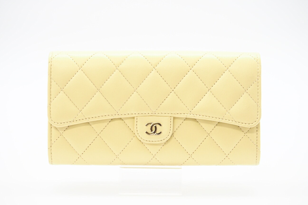 極美品 CHANEL シャネル ラムスキン マトラッセ クラシック ロング フラップ ウォレット AP0241 長財布 イエロー ラムスキン レディース