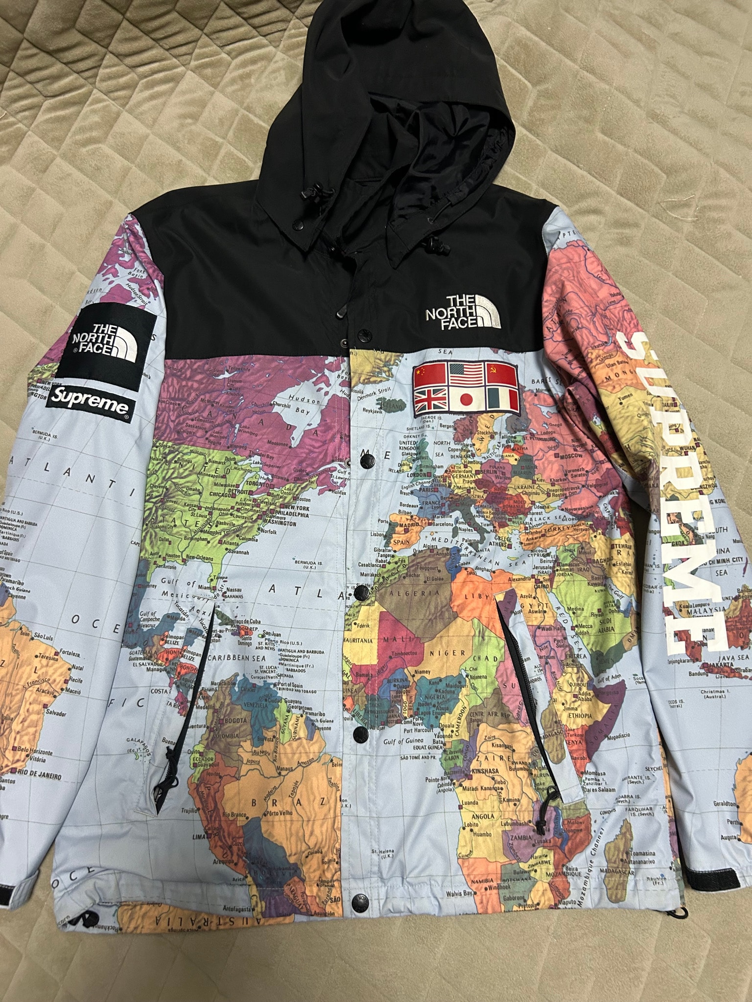 Supreme The North Expedition Coaches Jacket "Multi"