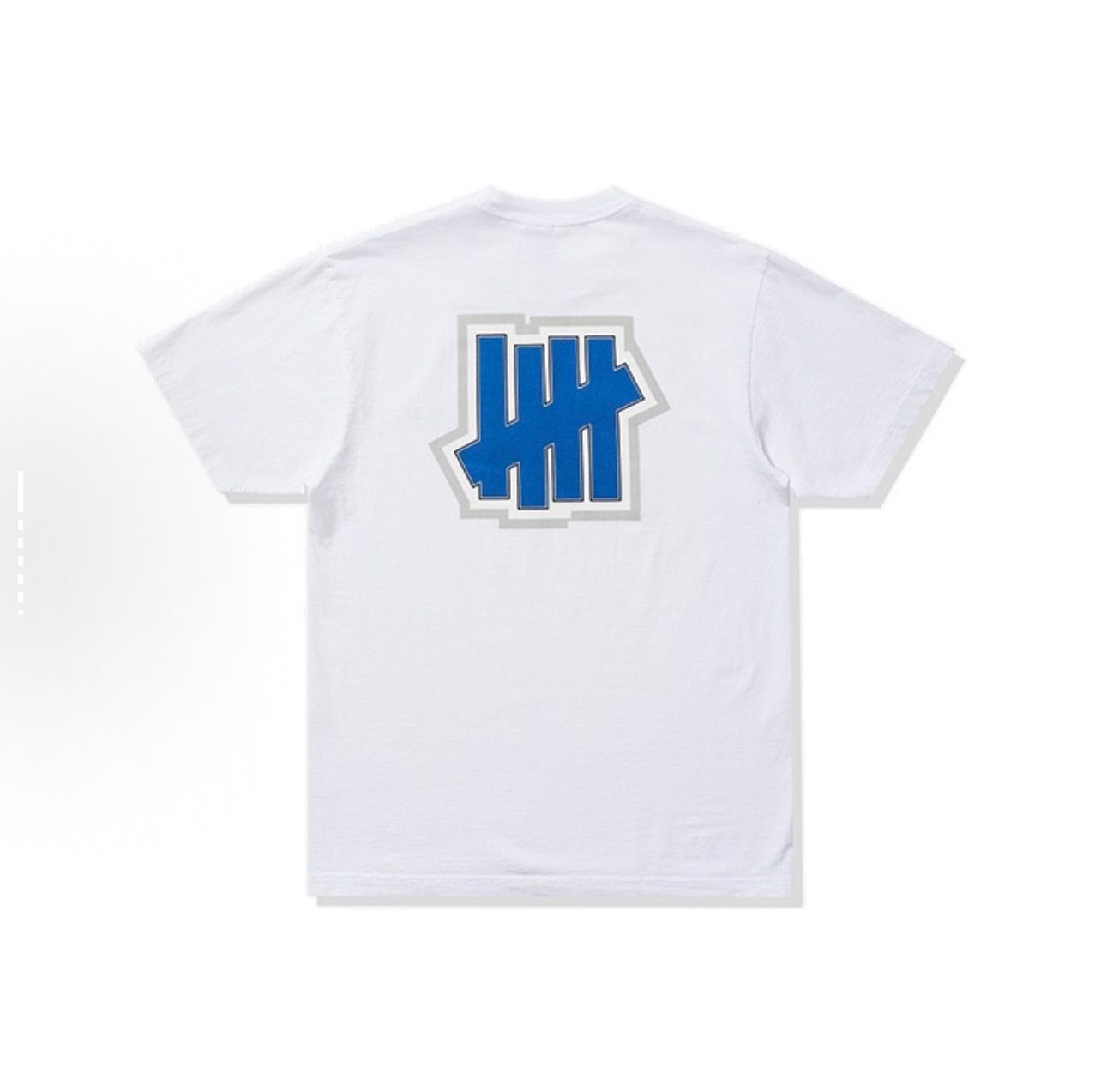 UNDEFEATEDブランドロゴ大きな柄の半袖Tシャツ 男女兼用款
