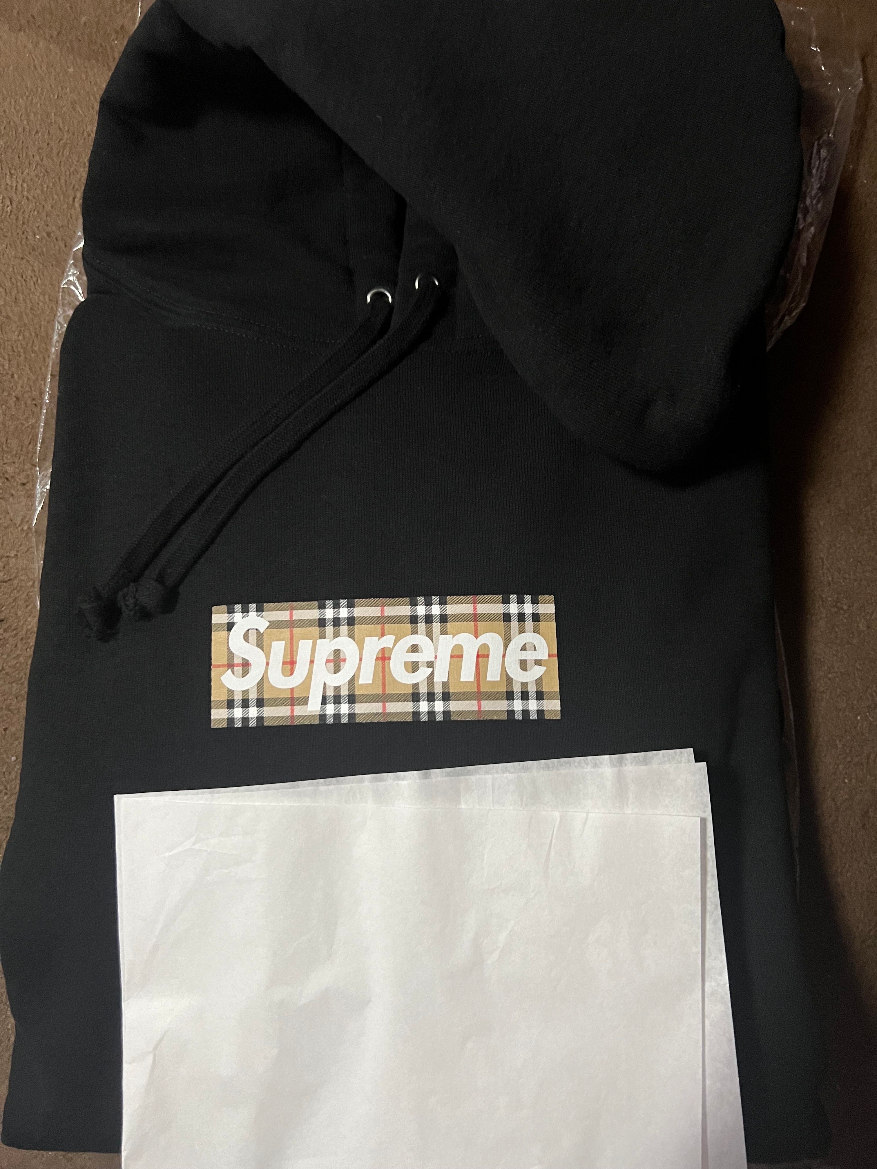 Supreme / Burberry Box Logo Hooded Sweatshirt "Black"