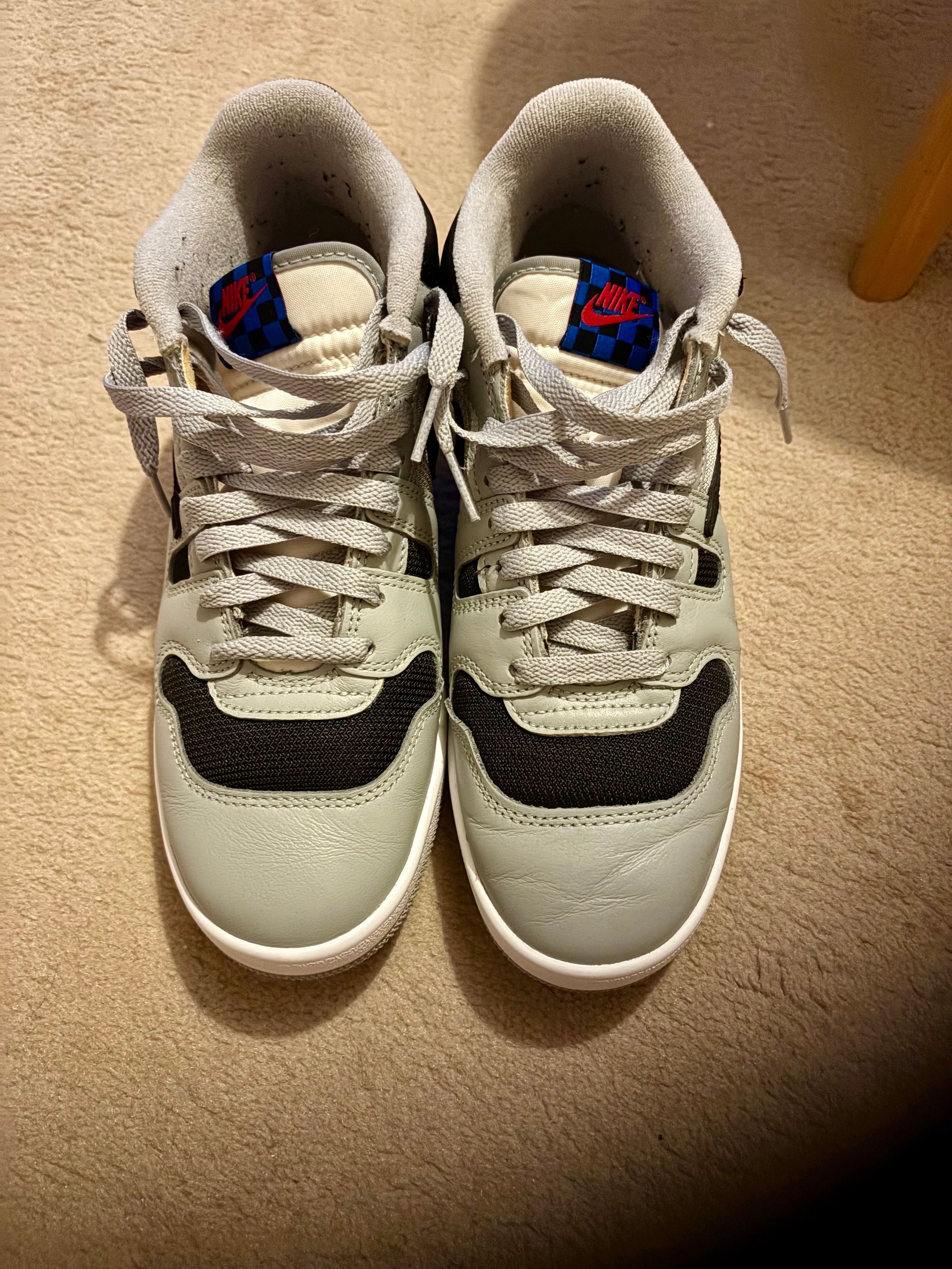 トラヴィススコット カクタスジャック × ナイキ アタック (マックアタック) "ライトスモークグレー"