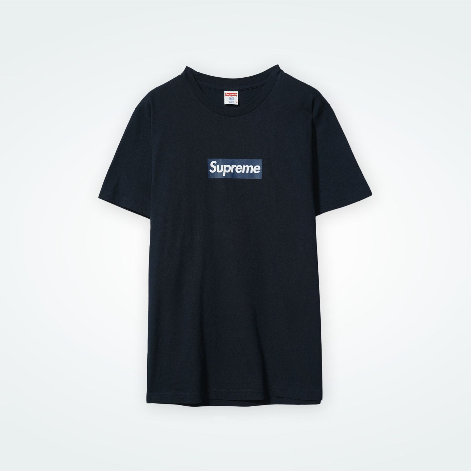 シュプリーム ニューヨーク ヤンキース ボックス ロゴ Tシャツ "ネイビー"