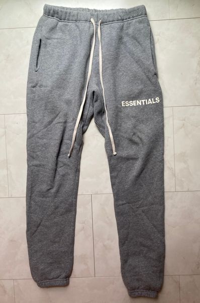 FEAR OF GOD Essentials Graphic Sweatpants "Grey"