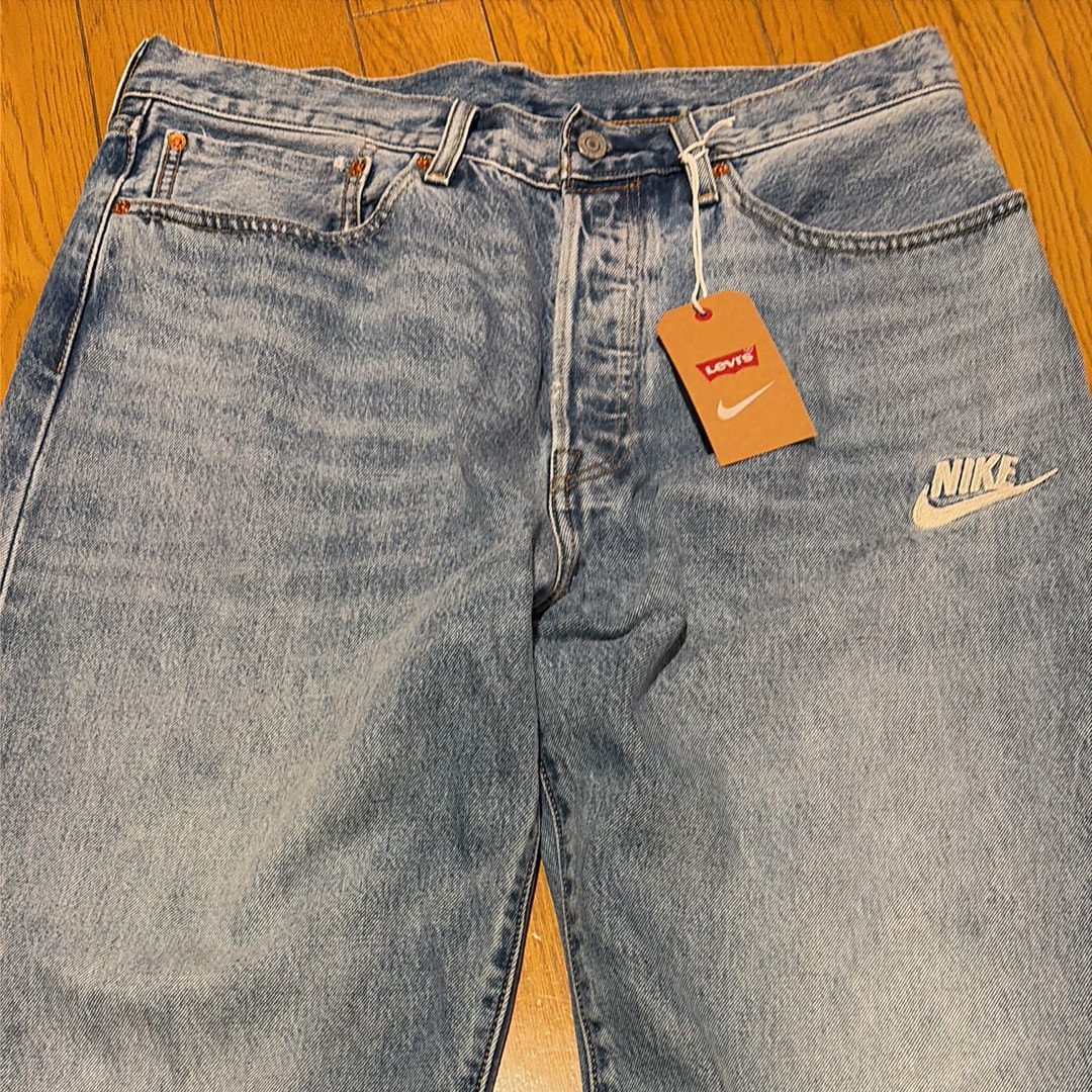 LEVI'S x Nike Baggy Jean "Light Indigo"