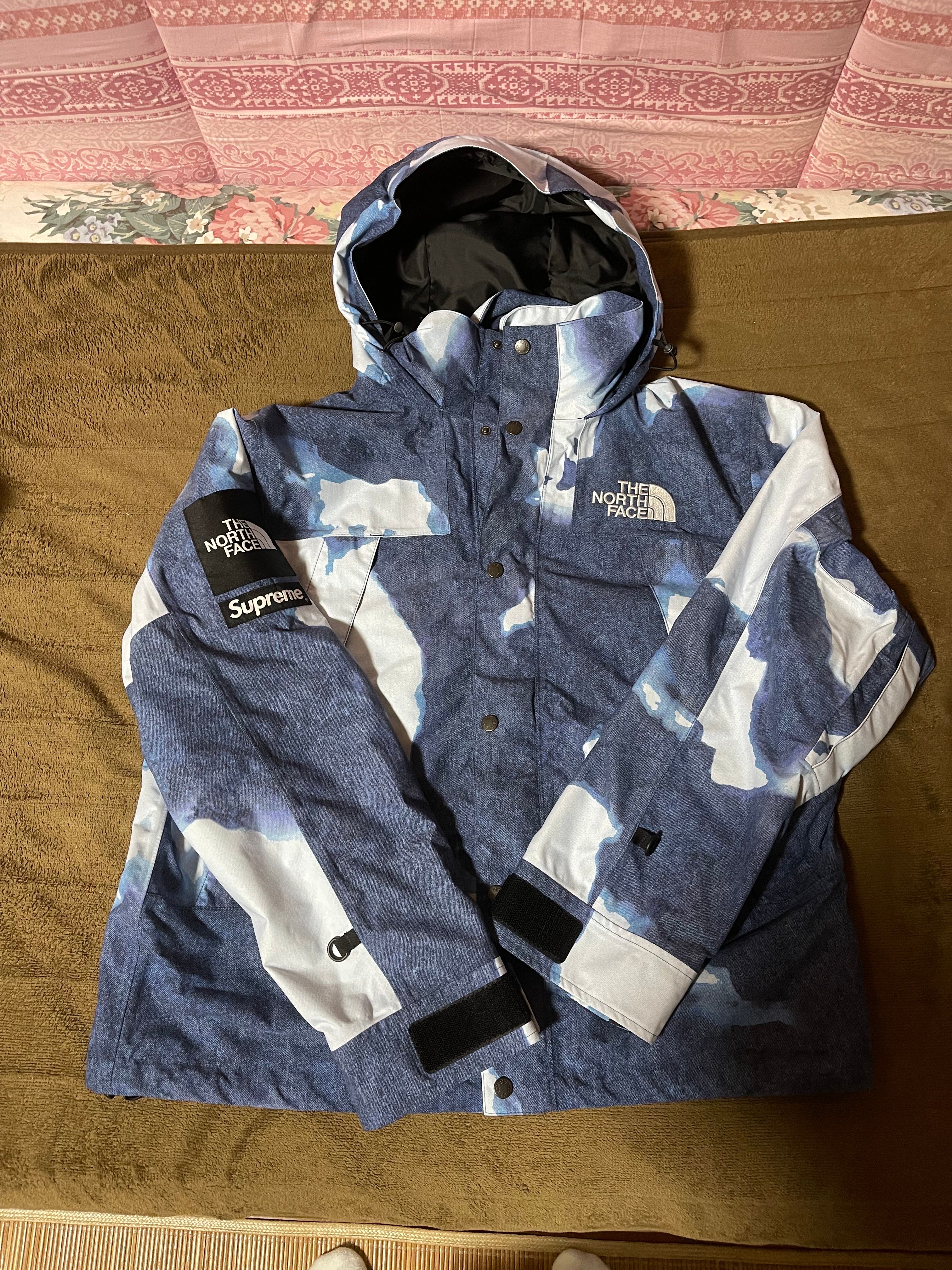 Supreme x The North Face Bleached Denim Print Mountain Jacket "Indigo"