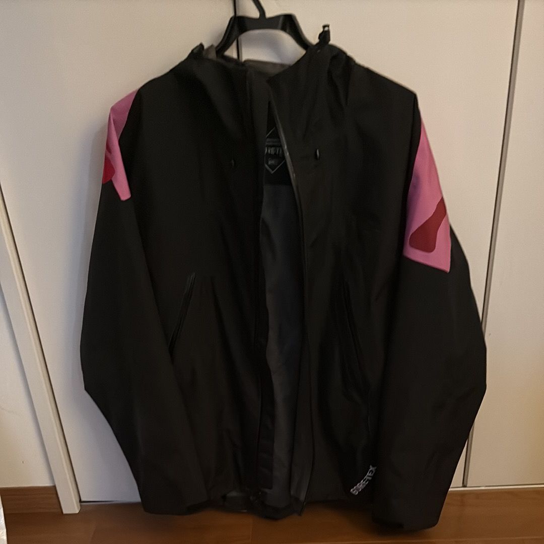 Supreme Gonz GORE-TEX Shell Jacket "Black"