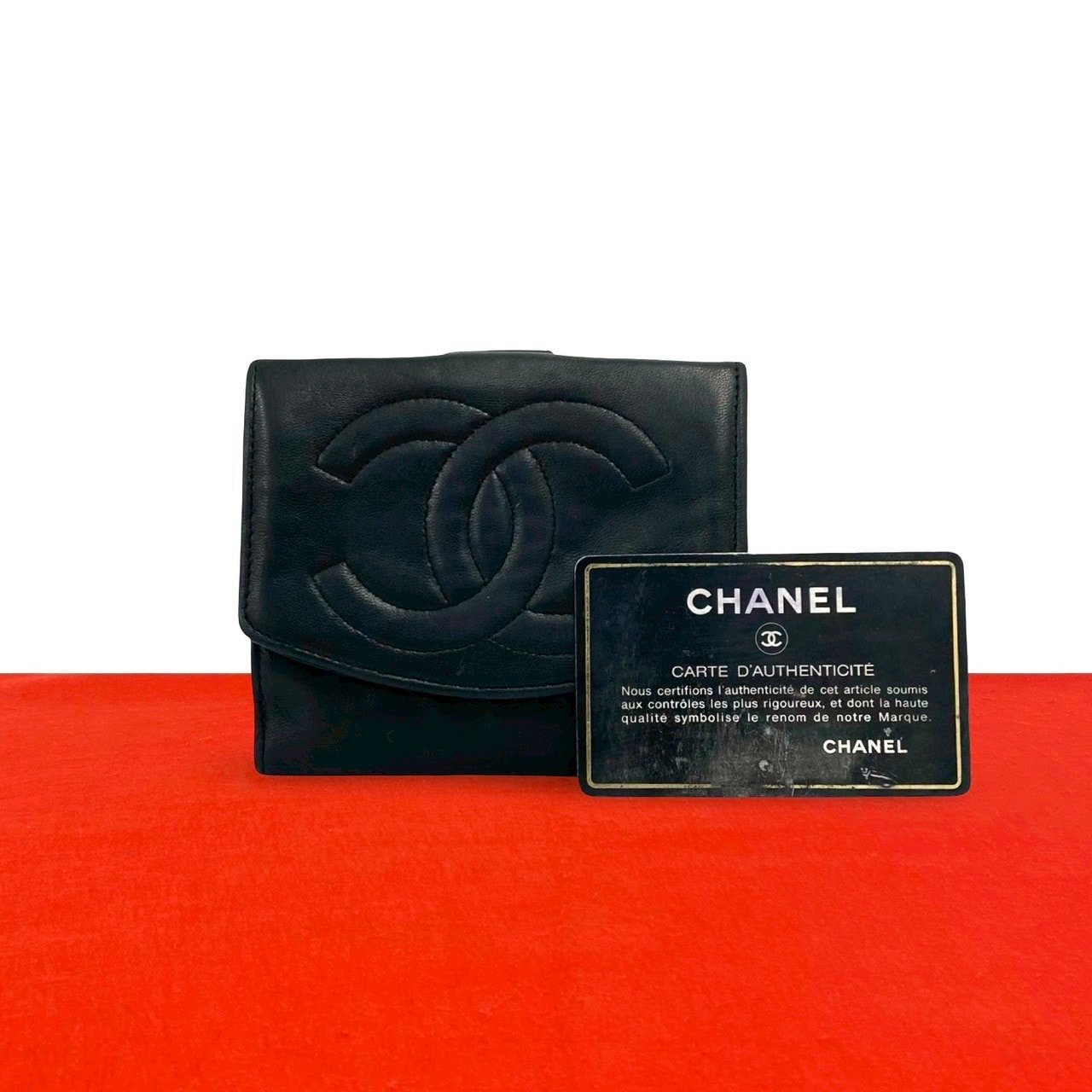 CHANEL シャネル ココマーク ラムスキン 二つ折り財布 ブラック
 43109