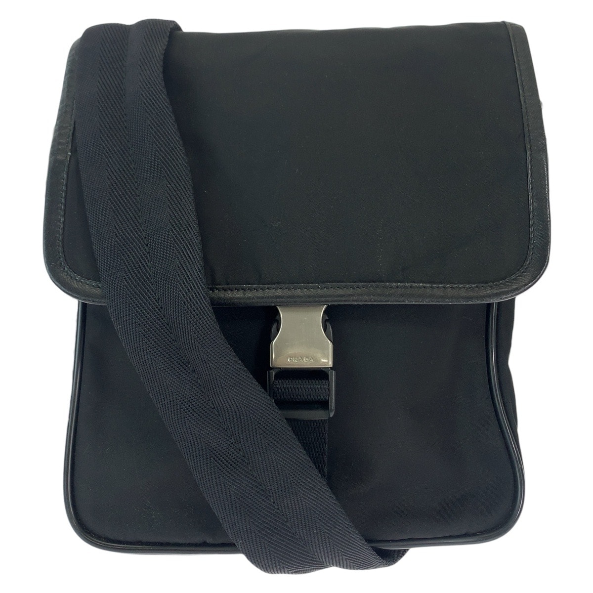PRADA プラダ テスート 三角ロゴプレート 男女兼用 ブラック 黒 シルバー金具 ナイロン ショルダーバッグ ポシェット 601818 【中古】