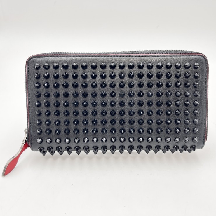 Christian Louboutin(クリスチャンルブタン)パネトーネ ウォレット スパイクスタッズ ブラック レザー ラウンドファスナー長財布 メンズ レディース【中古】