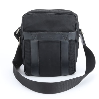 サルヴァトーレフェラガモ5031 ショルダーバッグ レザー×ナイロン