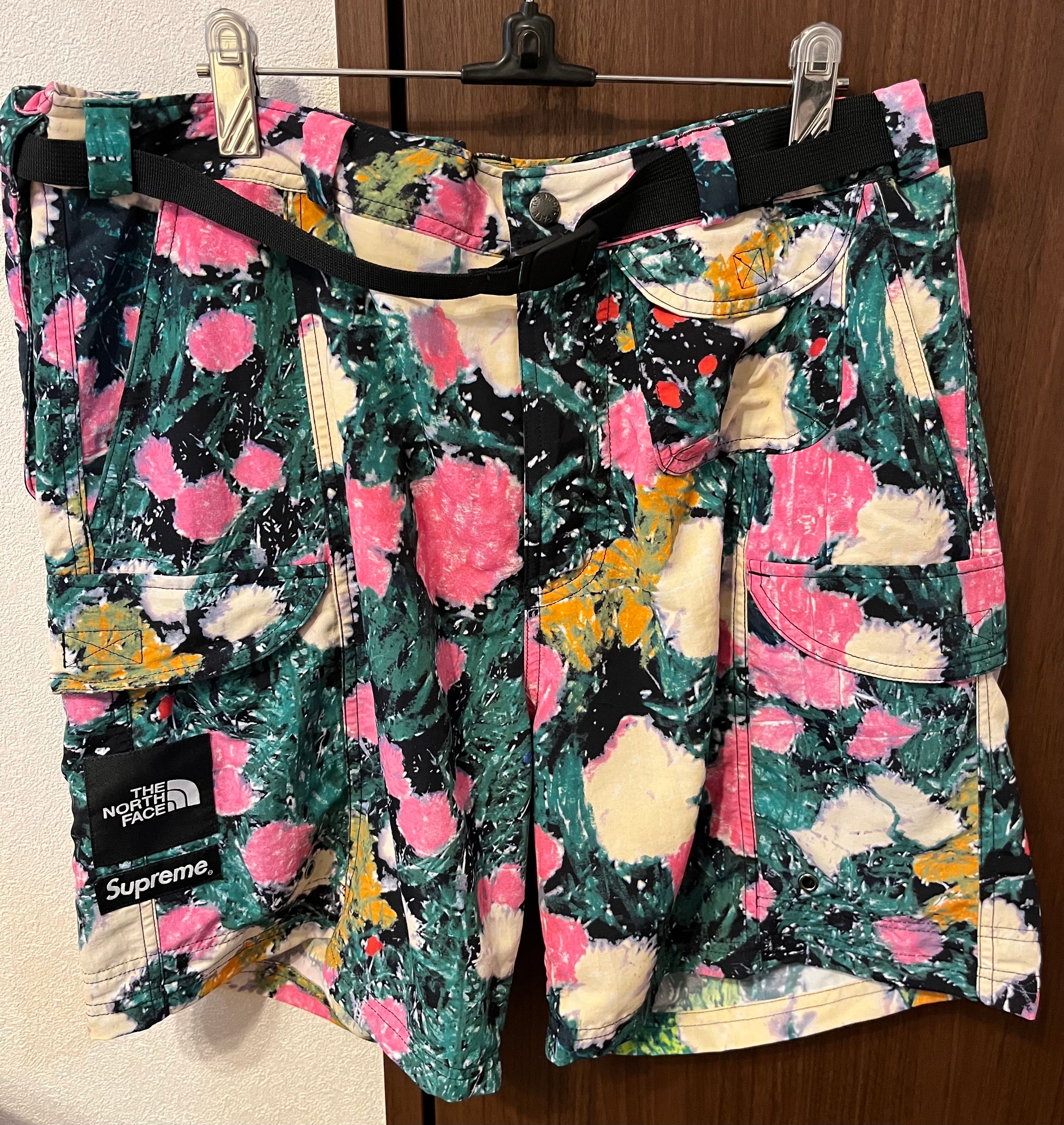 Supreme x The North Face Trekking Packable Belted Short "Flowers"