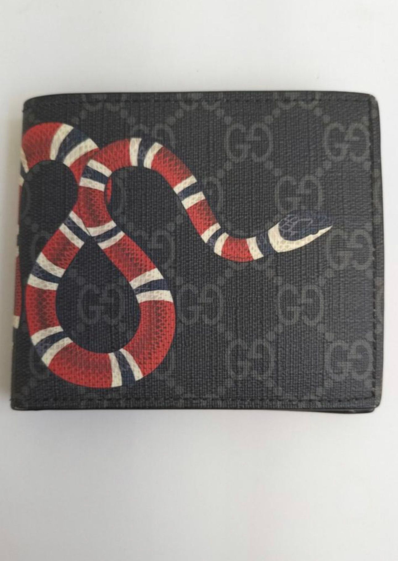 GUCCI Kingsnake Print GG Supreme Coin Wallet "Black"