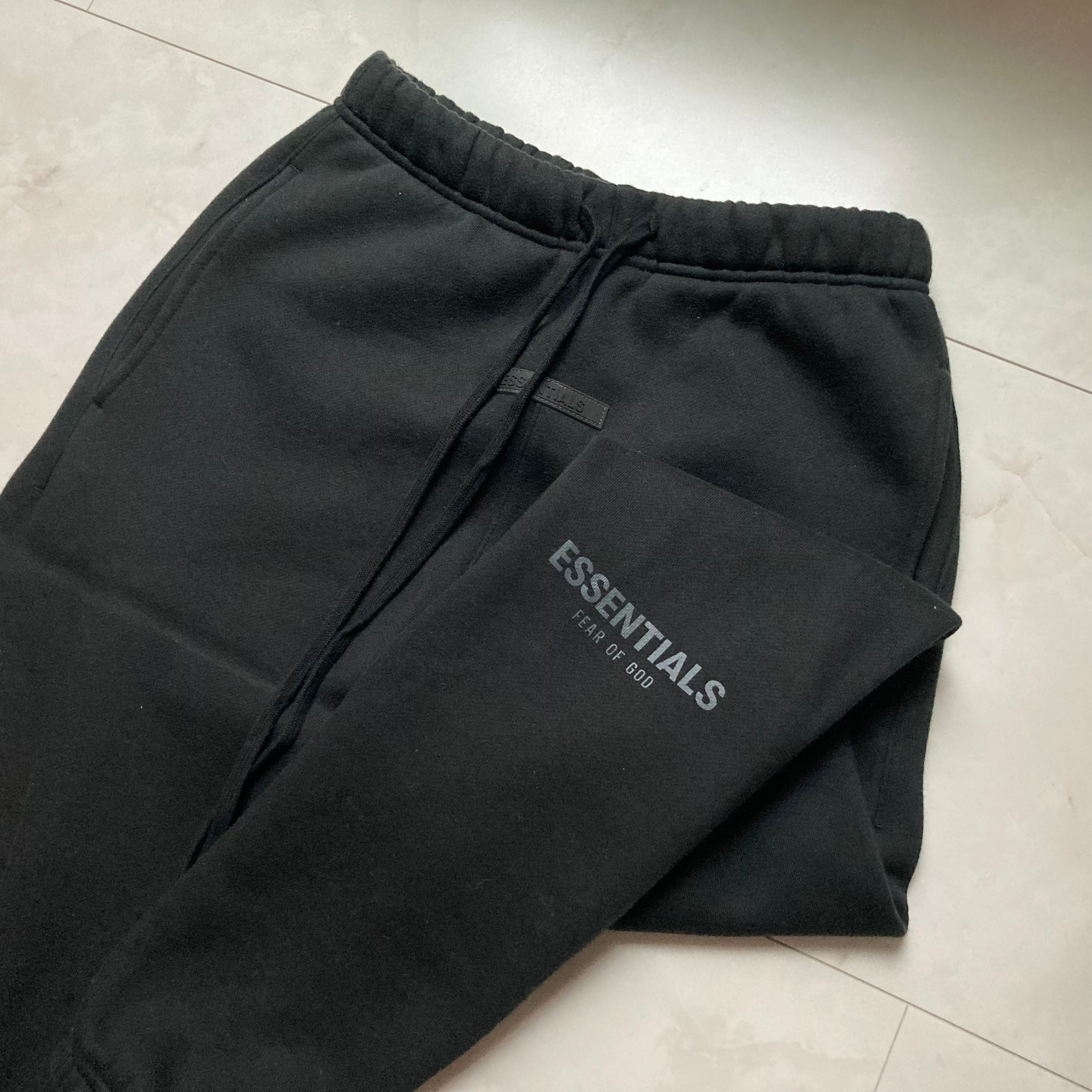 FEAR OF GOD ESSENTIALS SWEATPANT "Stretch Limo"