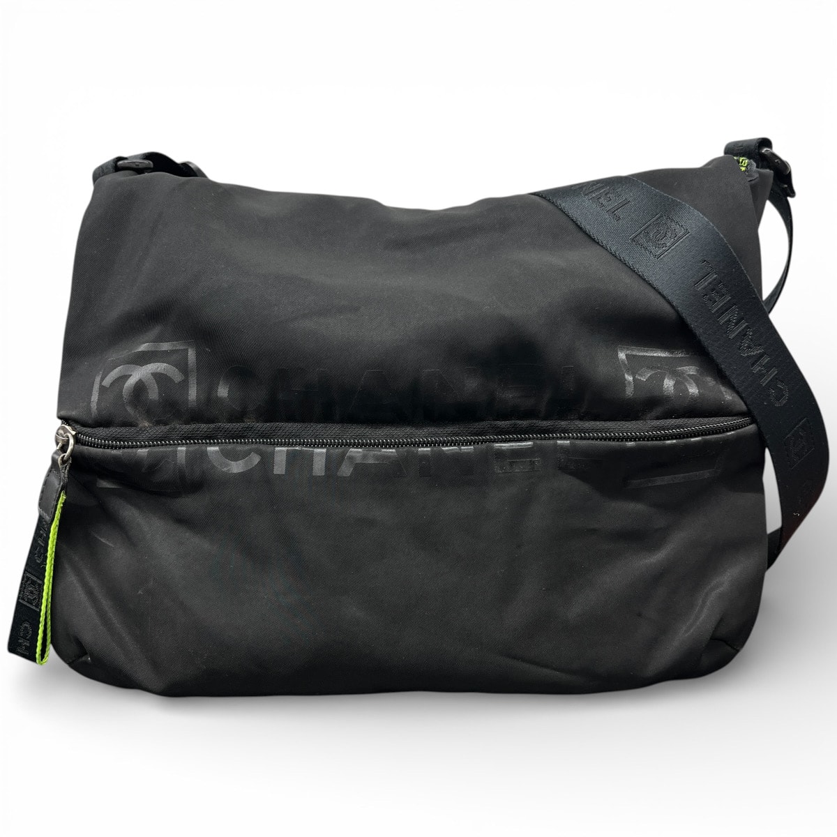 CHANEL 希少 シャネル スポーツライン ココマーク ロゴ ショルダーバッグ 9番台シリアル ナイロン ブラック ネオンイエロー メッセンジャーバッグ クロスボディ ヴィンテージ アンティーク ダブルココマーク Bランク 鑑定済 中古 シャネルバッグ