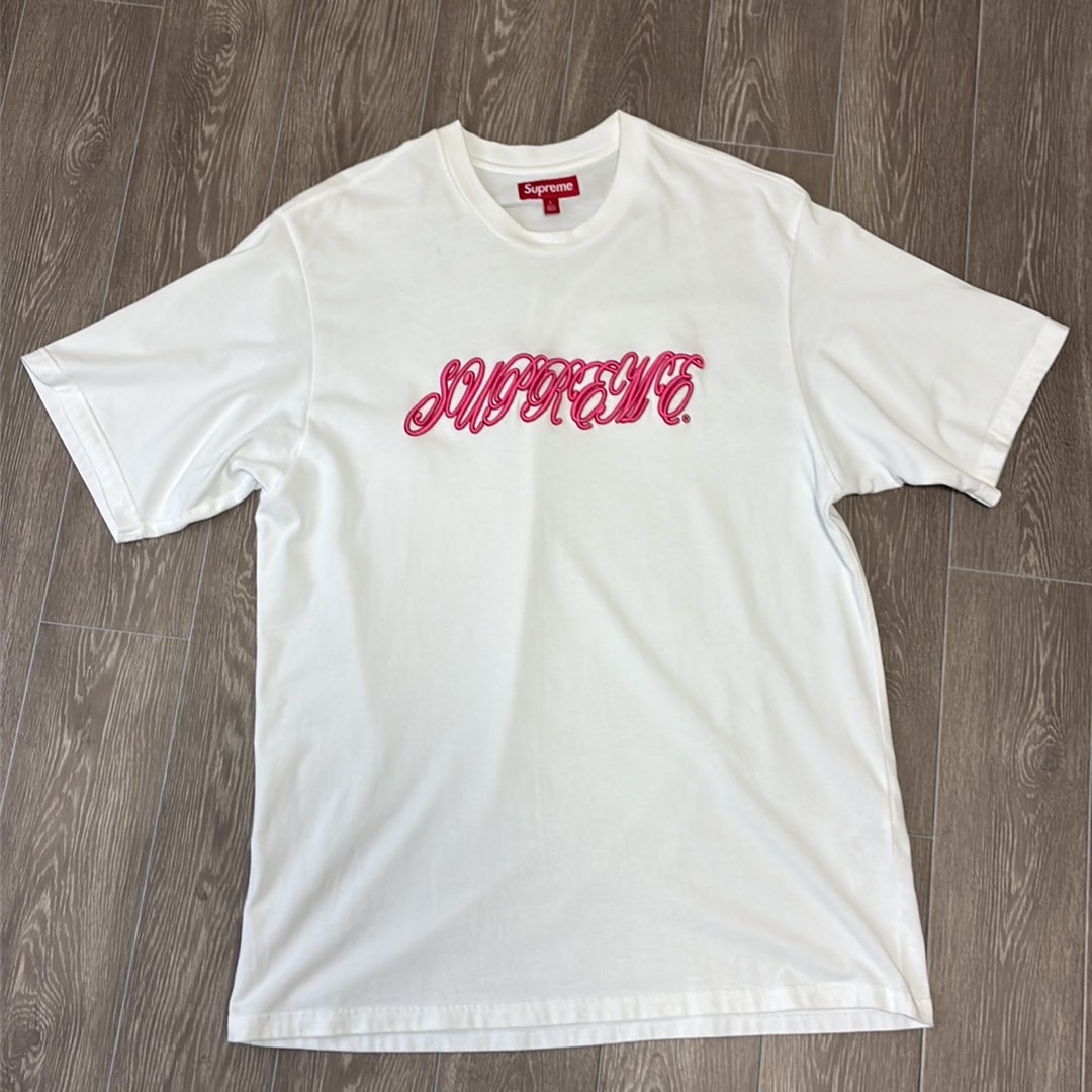 Supreme Raised Script S/S Top "White"