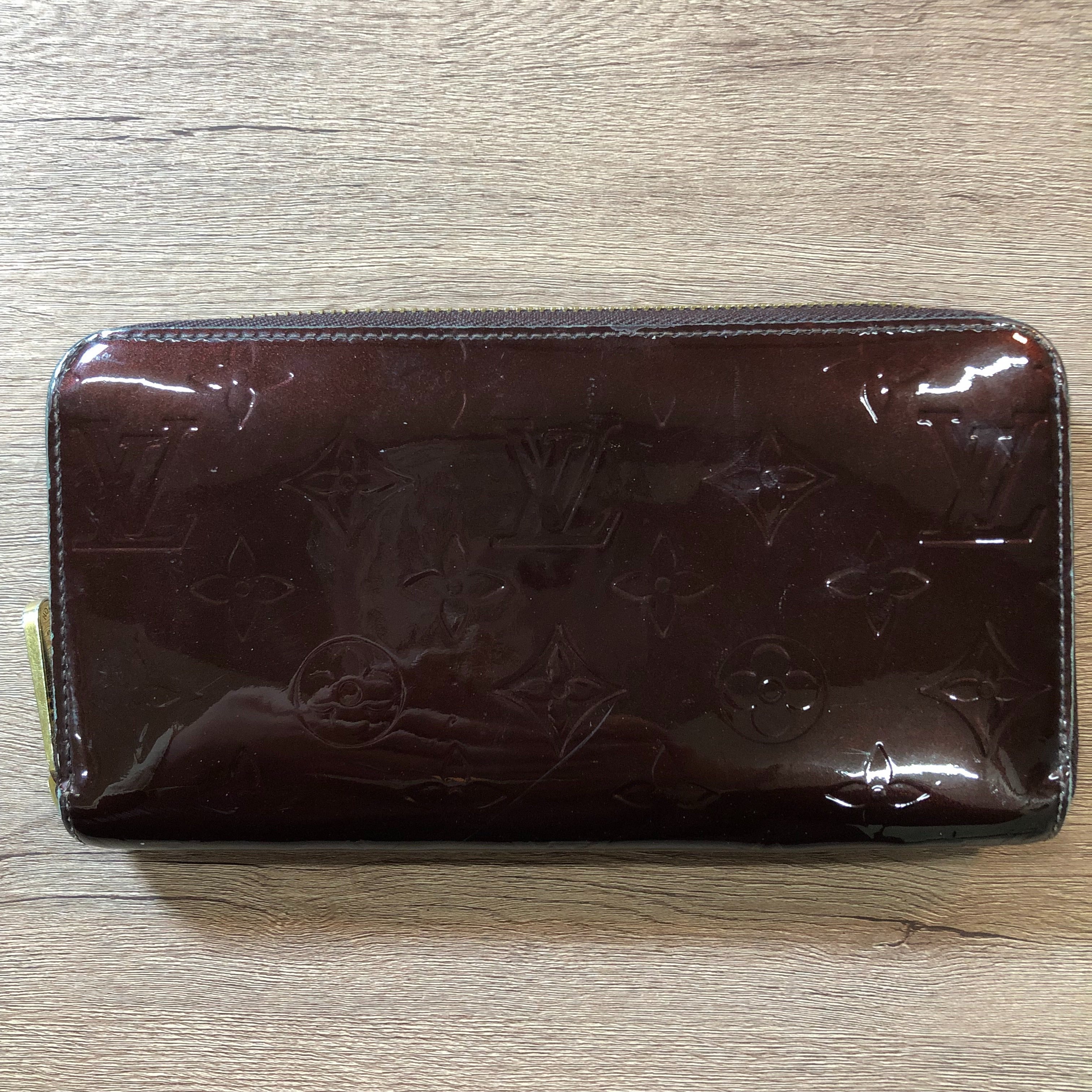 ルイヴィトン ヴェルニ ジッピーウォレット