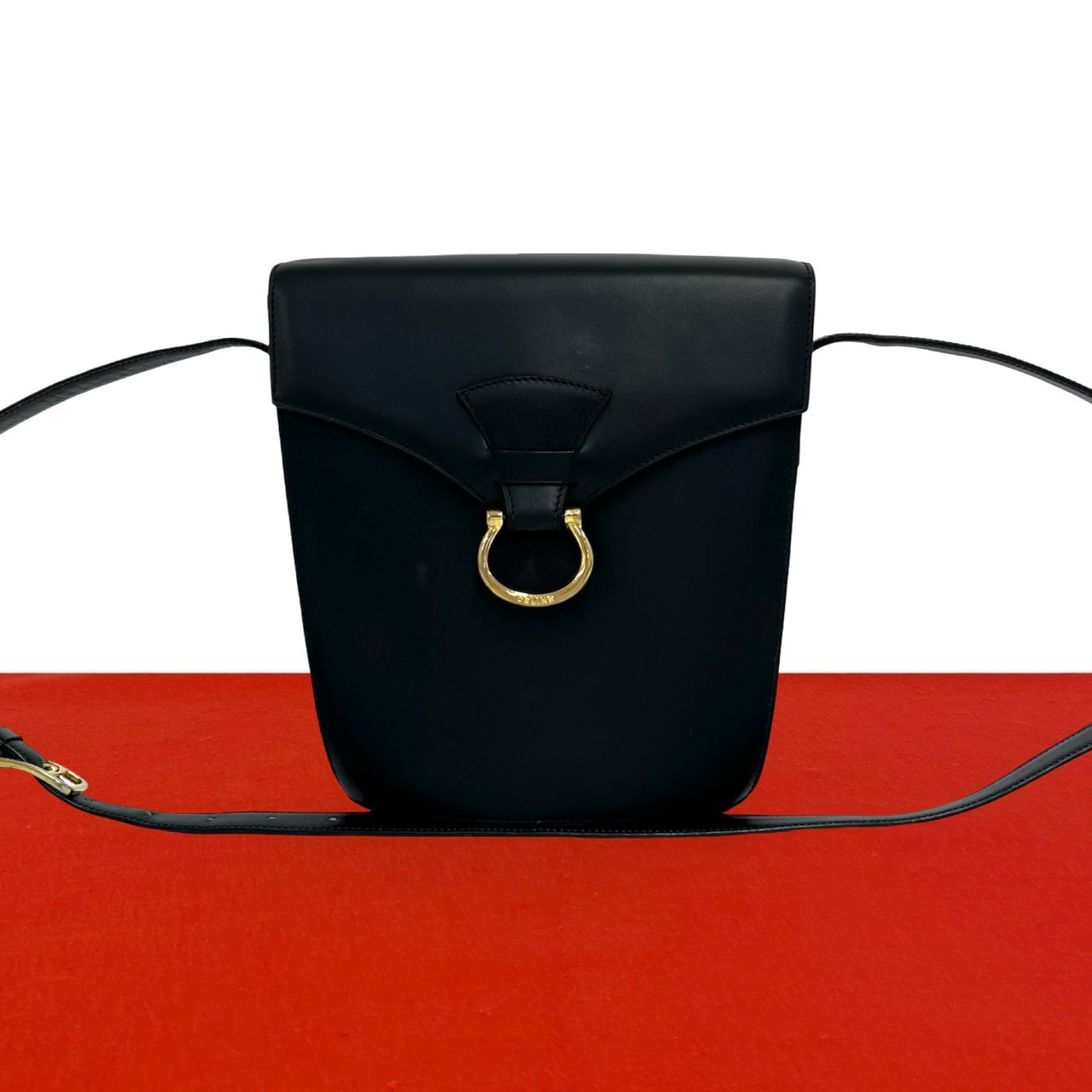CELINE セリーヌ ロゴ 金具 カーフ ショルダーバッグ ブラック
 12837