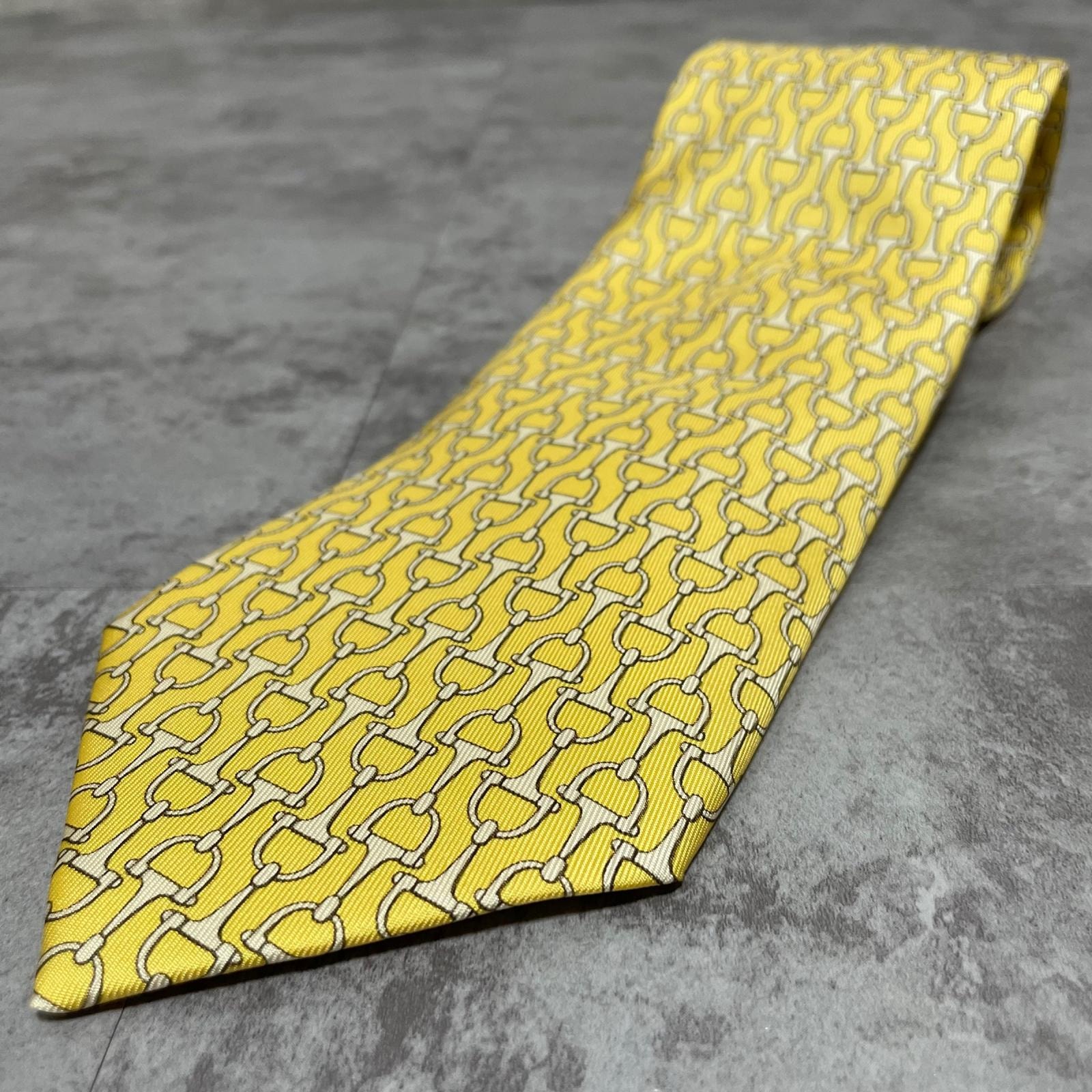【HERMES】エルメス ホースビット 馬具モチーフ チェーン柄 総柄 ネクタイ イエロー 黄 シルク100% フランス製 メンズ ビジネス フォーマル