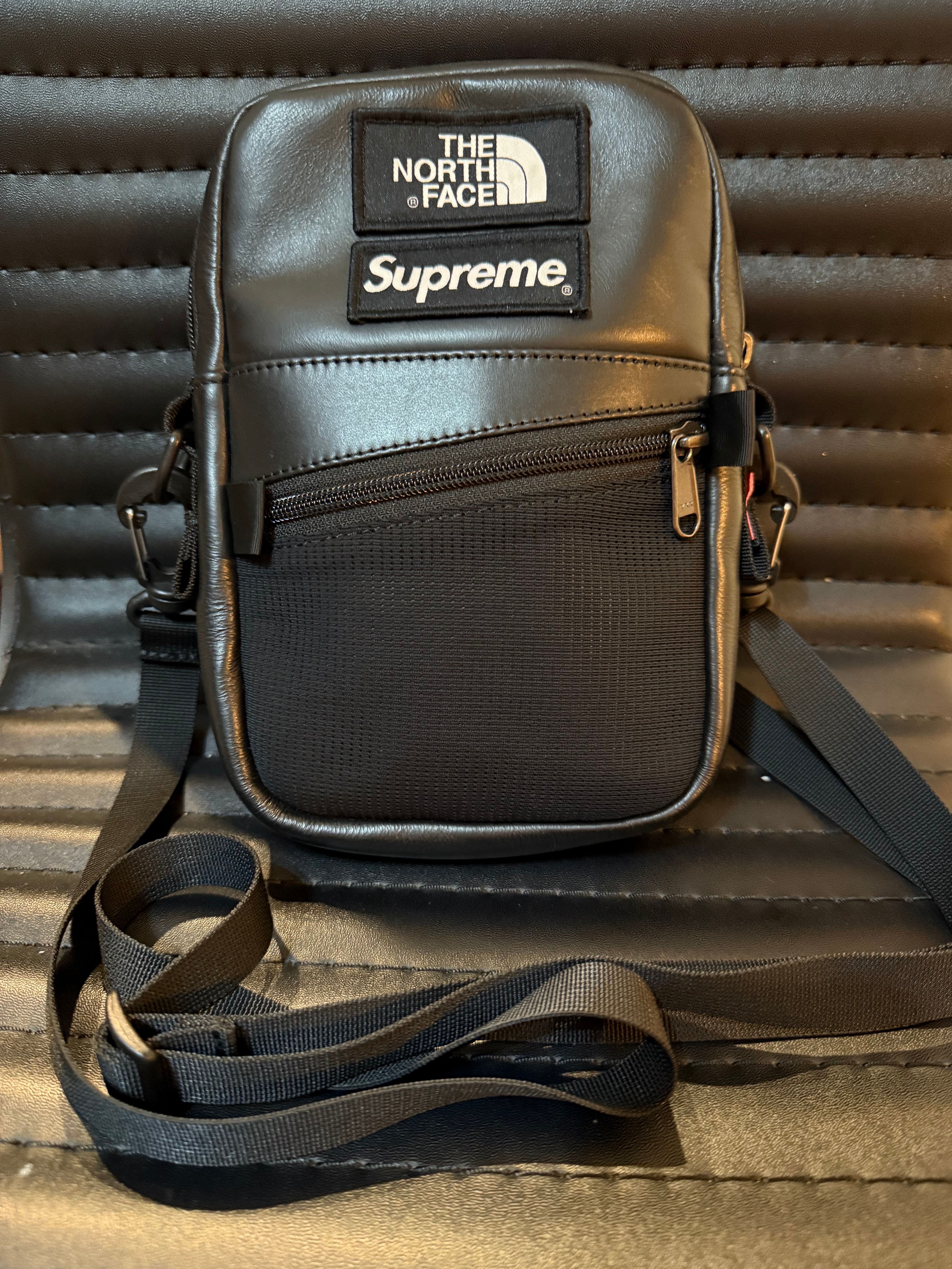 Supreme x The North Face Leather Shoulder Bag 