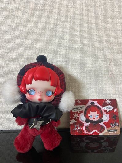 POP MART SKULLPANDA Winter Symphony Series Plush Pendant Rock On