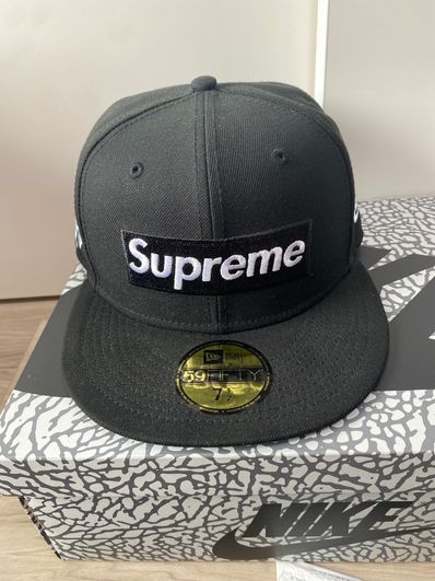 Supreme Money Box Logo New Era "Black"