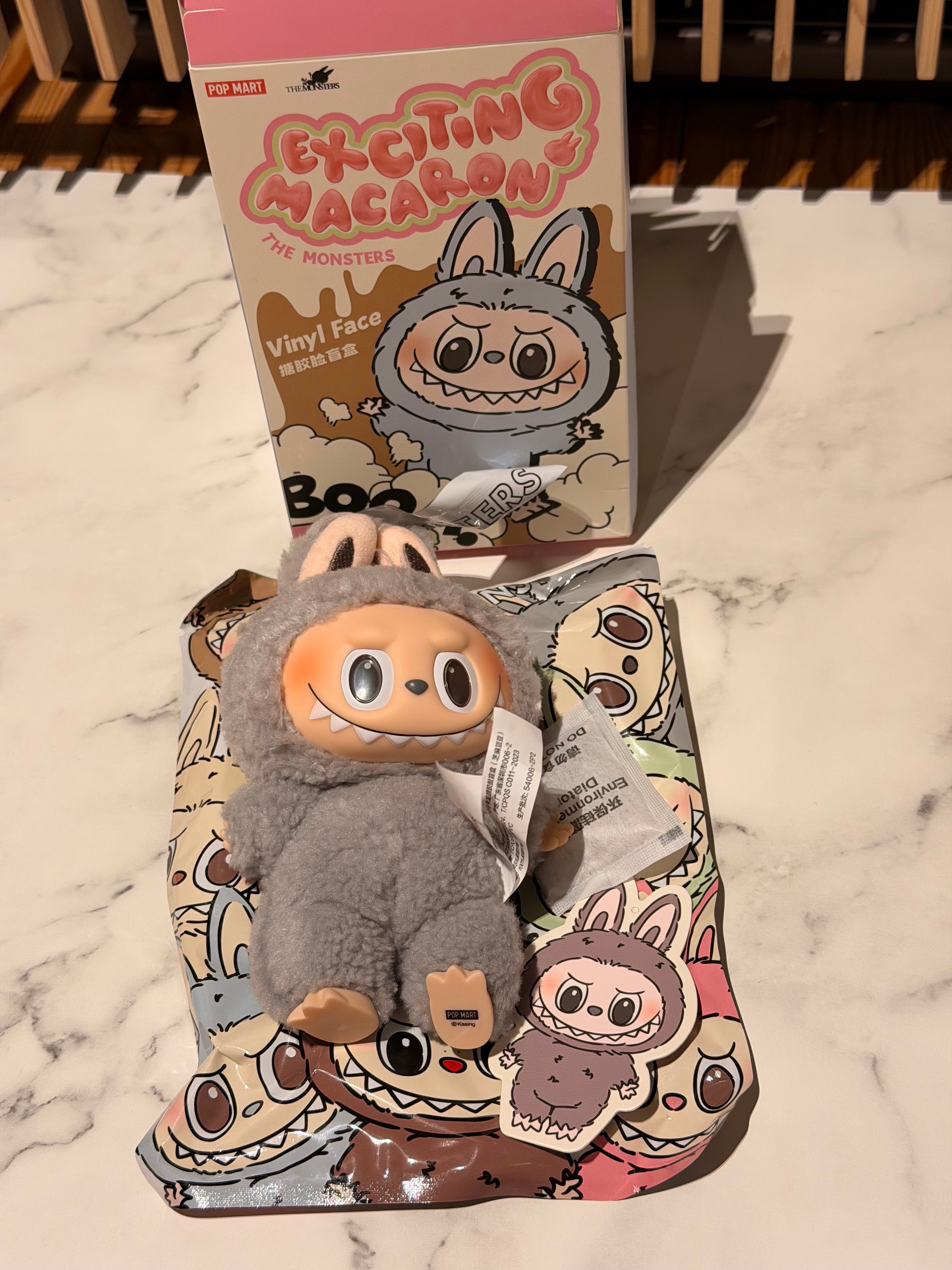 ポップマート ザ モンスターズ (ラブブ) エキサイティングマカロン