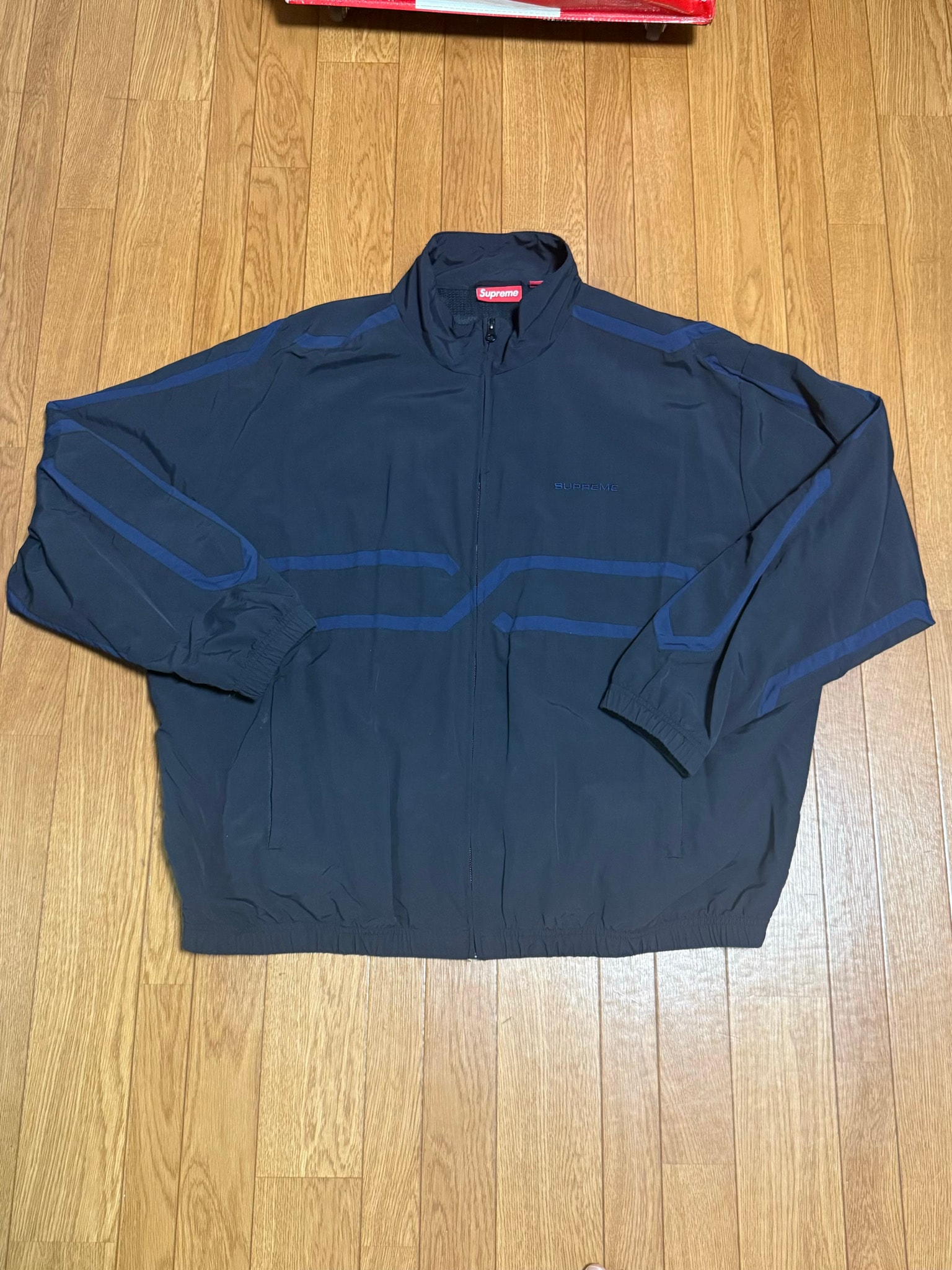 Supreme Inset Link Track Jacket "Black"