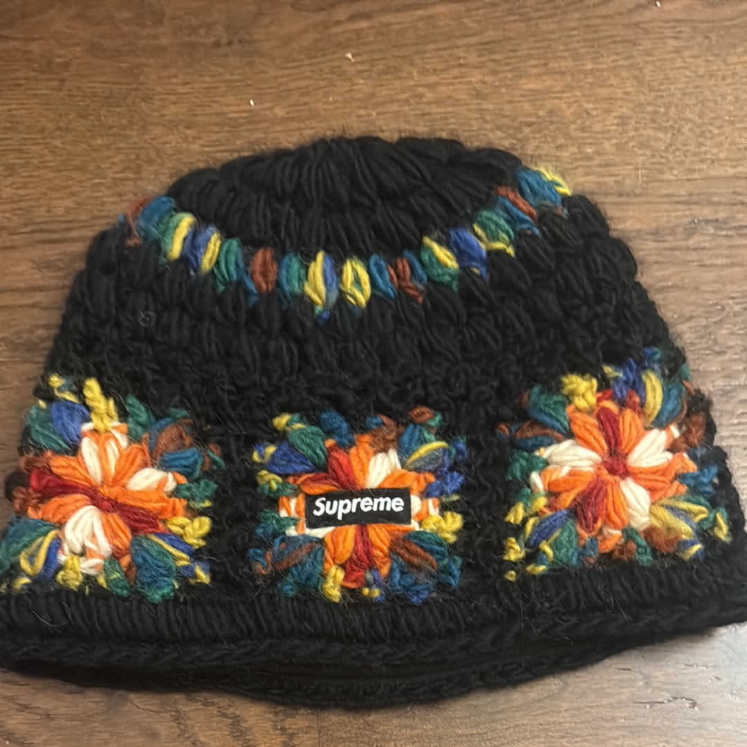 Supreme Hearts Beanie 