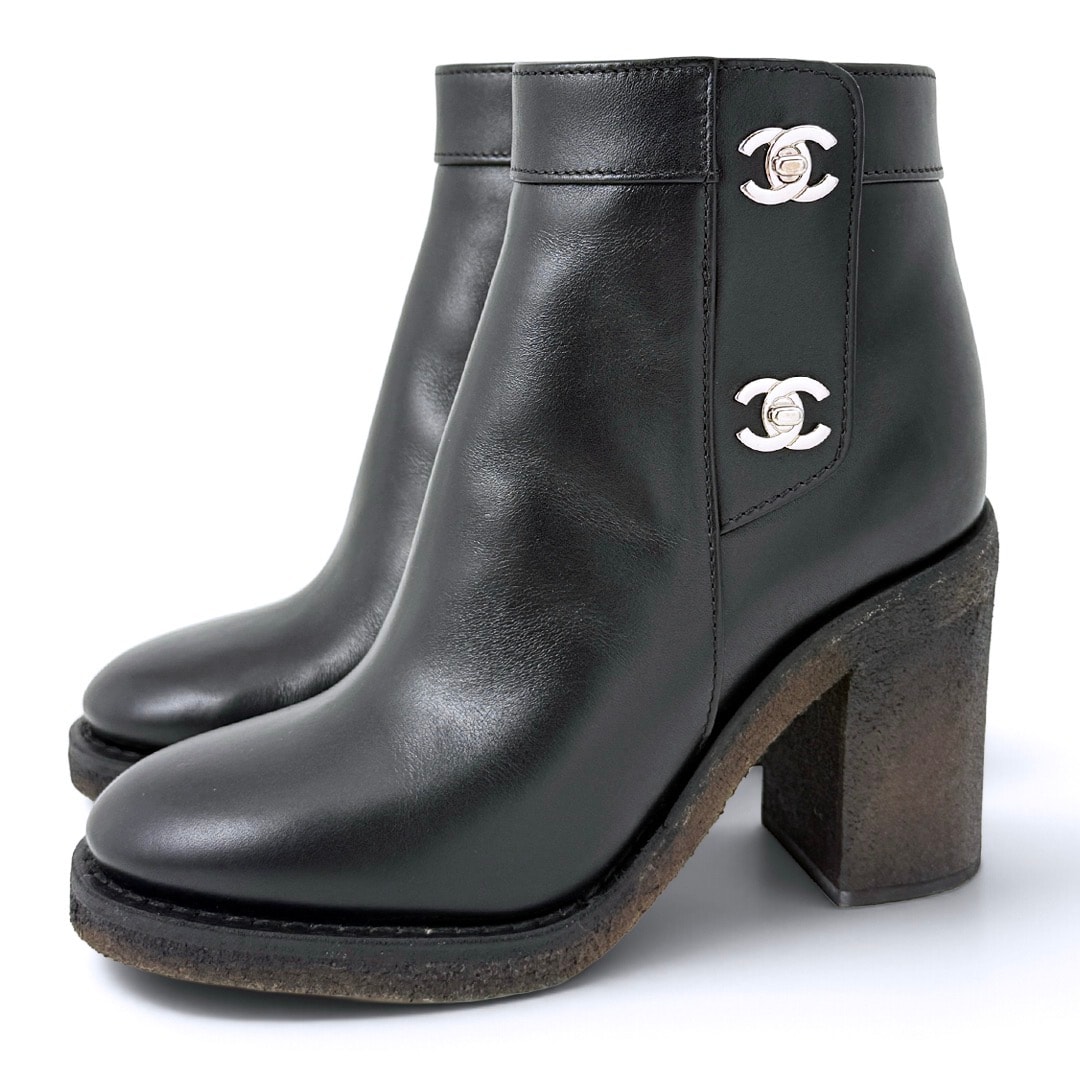 新品 シャネル CHANEL 22cm 35 ブーツ アンクルブーツ ショートブーツ ココマーク ターンロック 黒ブラック シルバー