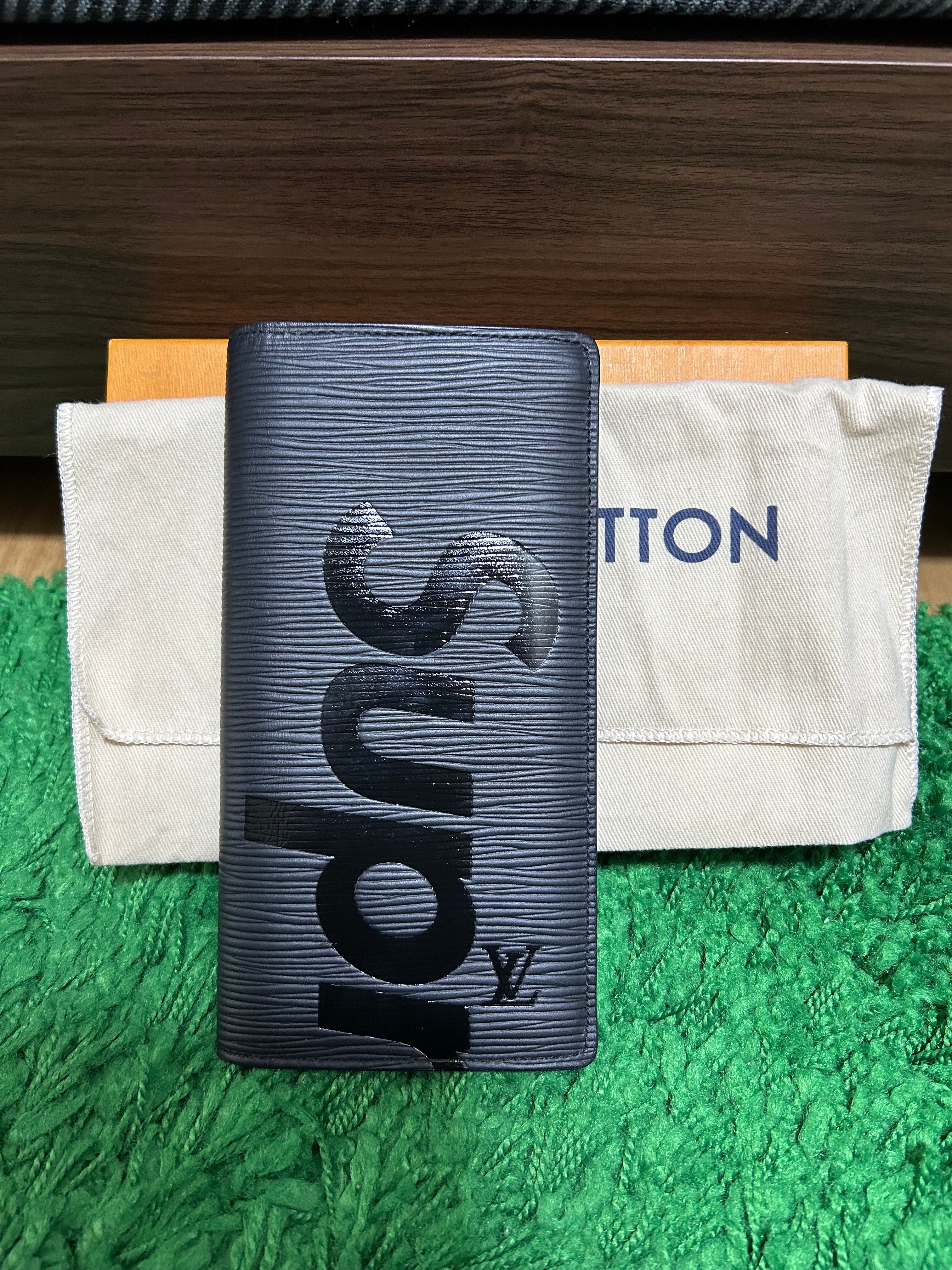 Supreme / Louis Vuitton Epi Portefeuille Brazza "Noir"
