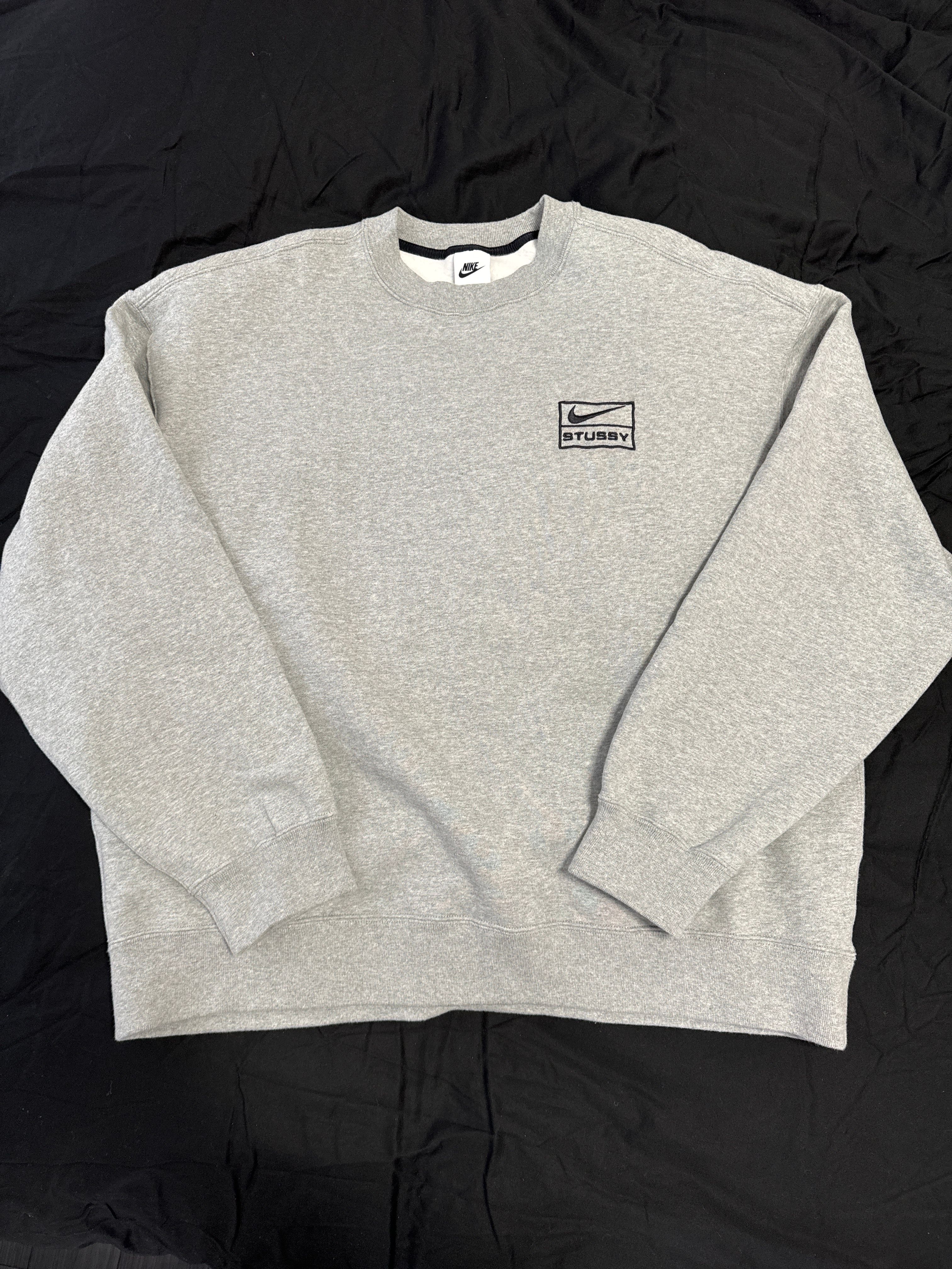 Stussy x Nike Fleece Crew (US Size) "Grey" DO9337-063