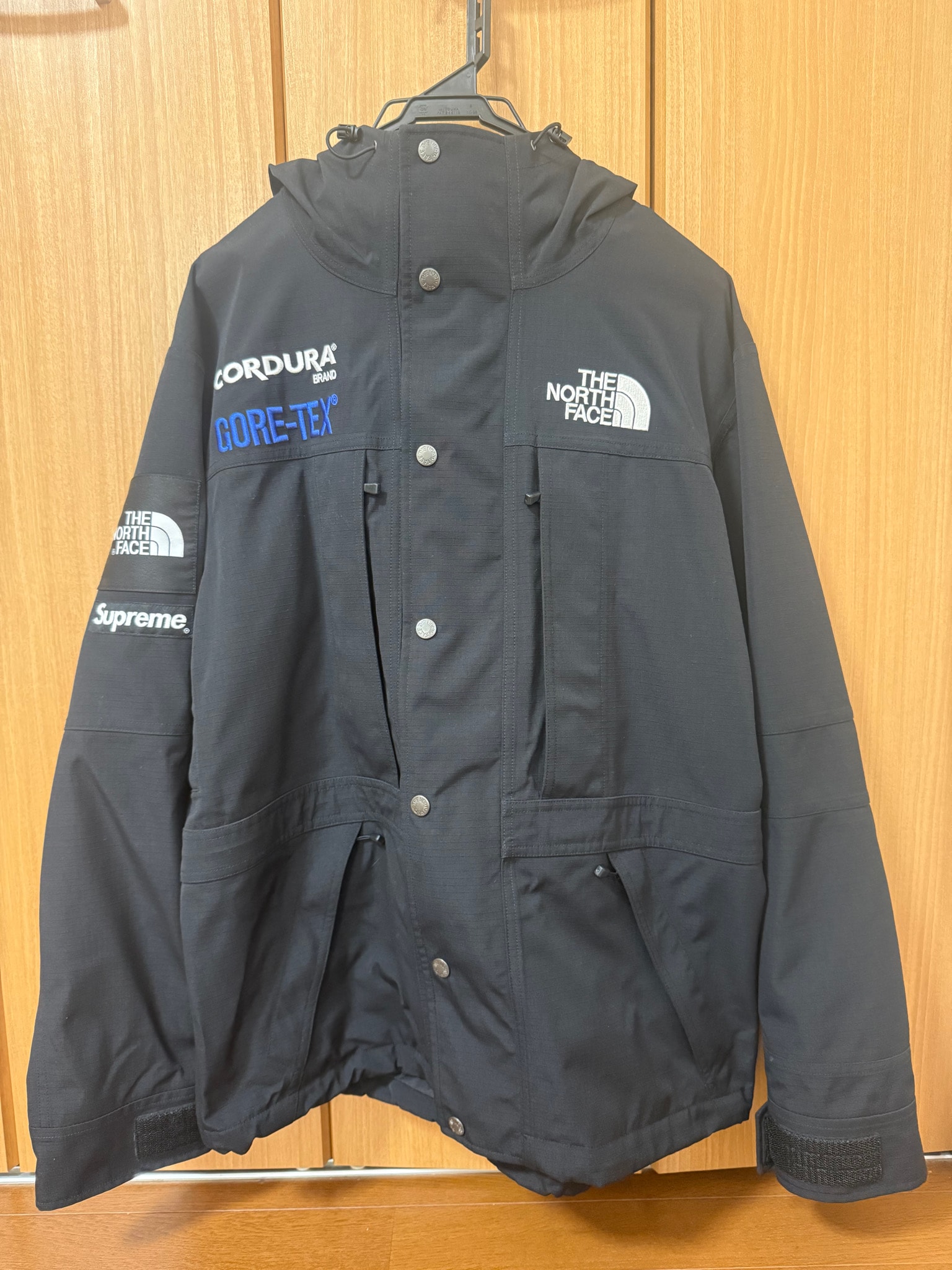 Supreme x The North Face Expedition Jacket "Black"
