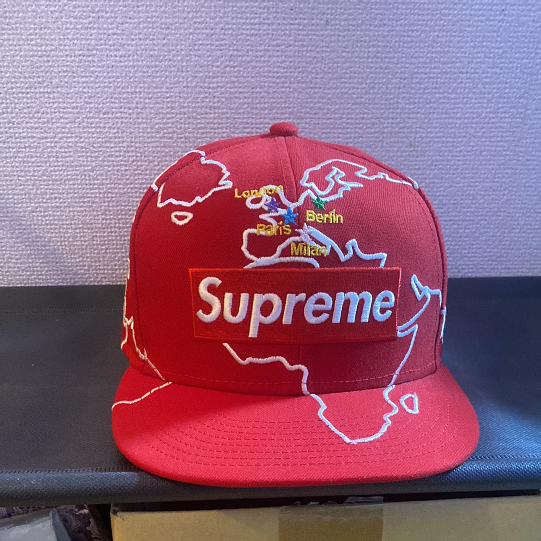 Supreme Worldwide Box Logo New Era "Red"