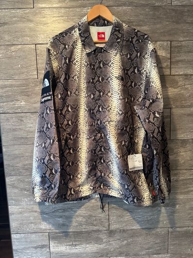 Supreme x The North Face Taped Seam Coaches Jacket "Black"