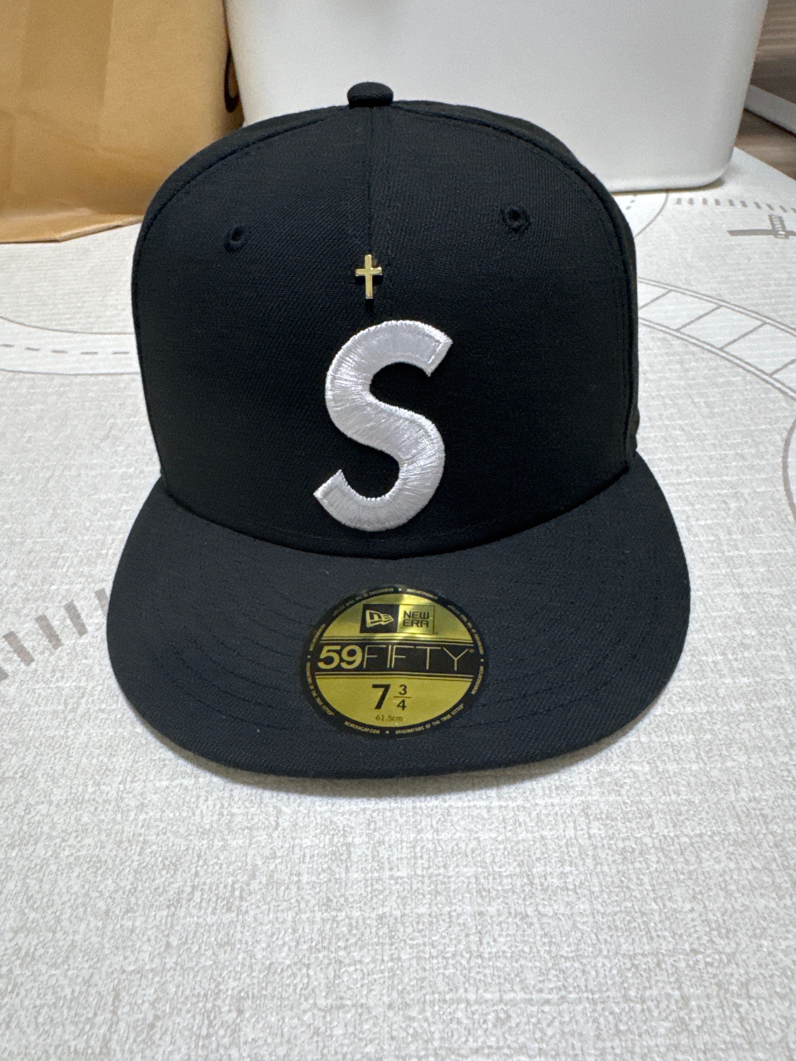 Supreme Gold Cross S Logo New Era "Black"