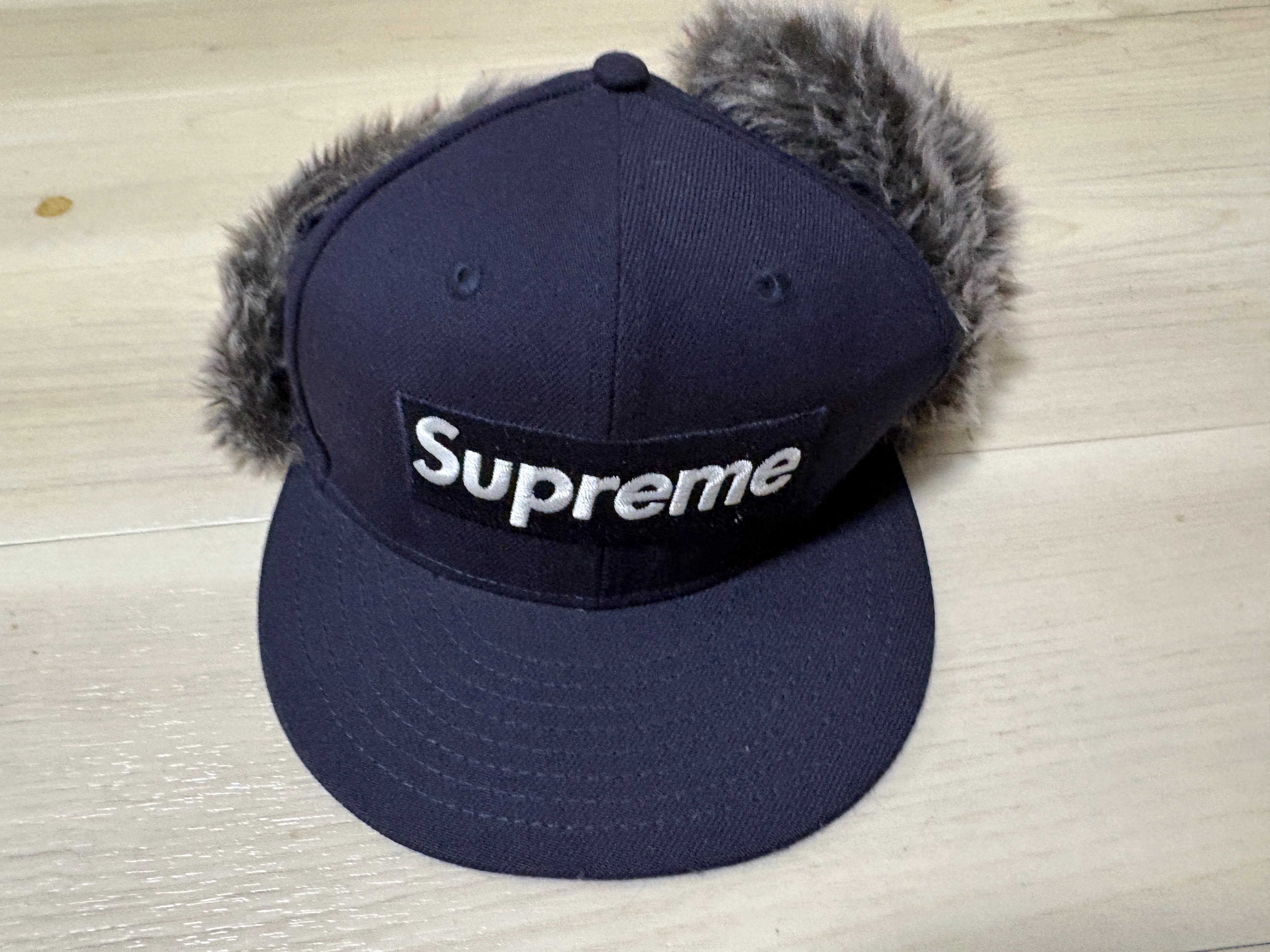 Supreme Earflap New Era® "Navy"